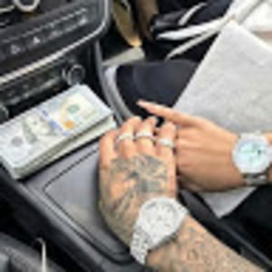 Meet your Posher, Ariana